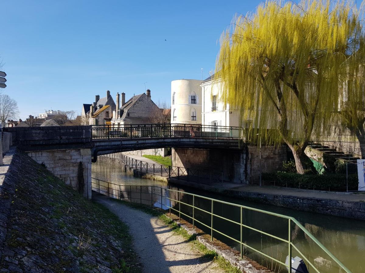 Apartment La Maison Virginie 1 A 2 Pers Hyper Centre- Cour- Parking- Linge- Fibre- Proximite Canal Piscine *